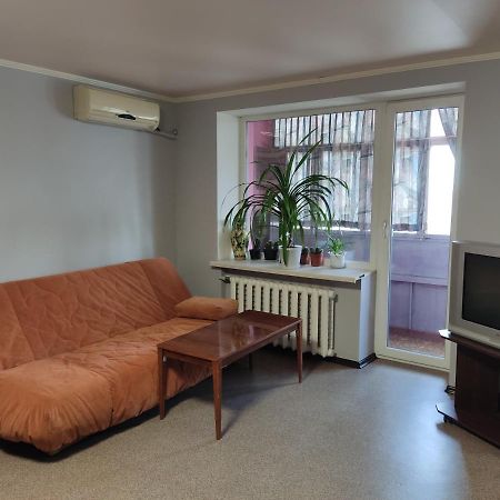 Проспект Миру 35 Krivoy Rog Exterior foto